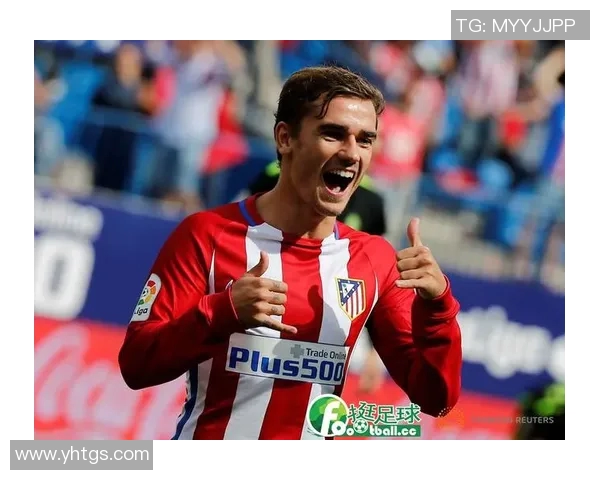 年轻足球明星虽然长相平凡却凭实力赢得球迷心的励志故事